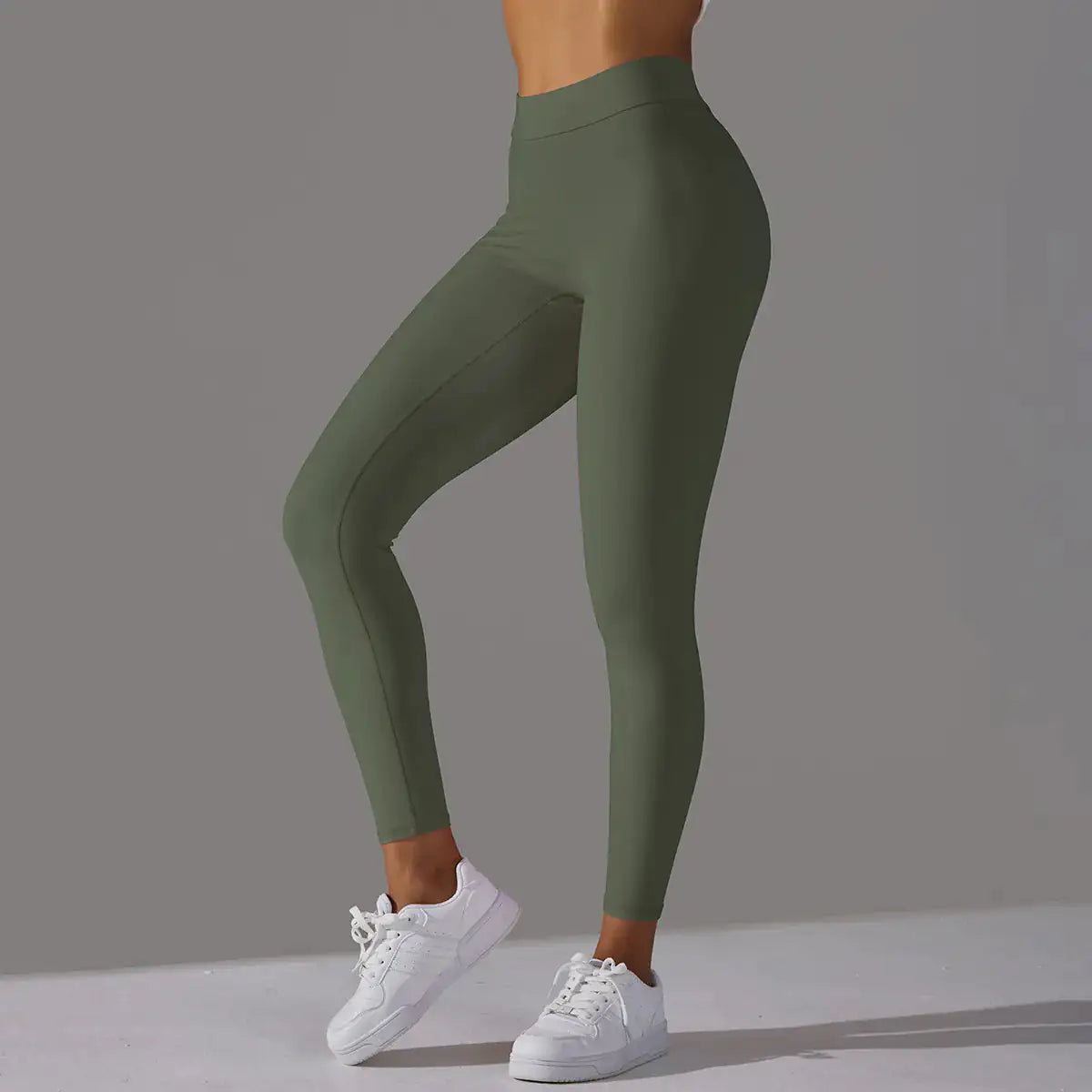 Sculpting V-Back Leggings